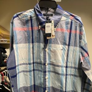 Tommy Hilfiger NWT men’s long sleeve dress shirt